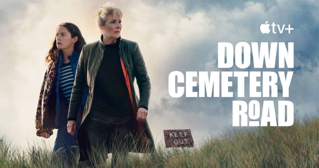 Apple TV+ lança trailer de Down Cemetery Road, série de suspense com Emma Thompson e Ruth Wilson Apple TV+ lança trailer de Down Cemetery Road, série de suspense com Emma Thompson e Ruth Wilson