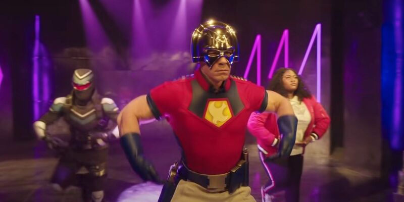 James Gunn rebate críticas e explica final da 2ª temporada de Pacificador